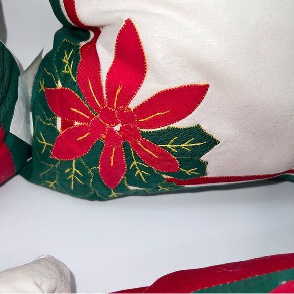 5 Keeco 100% Cotton Christmas Pillows in Red/White/Green w/Coordinated Patterns - Picture 11 of 13